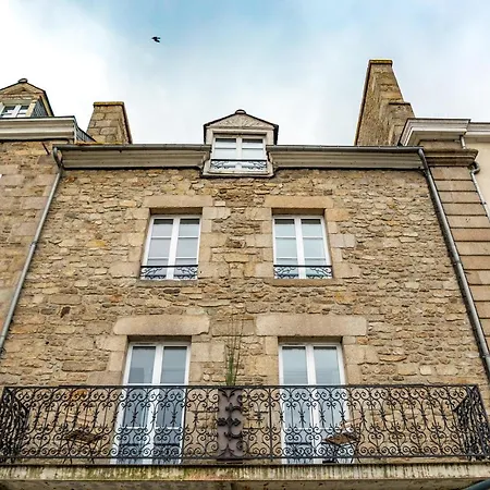 Appartement Escapade Place 11 N3- Centre